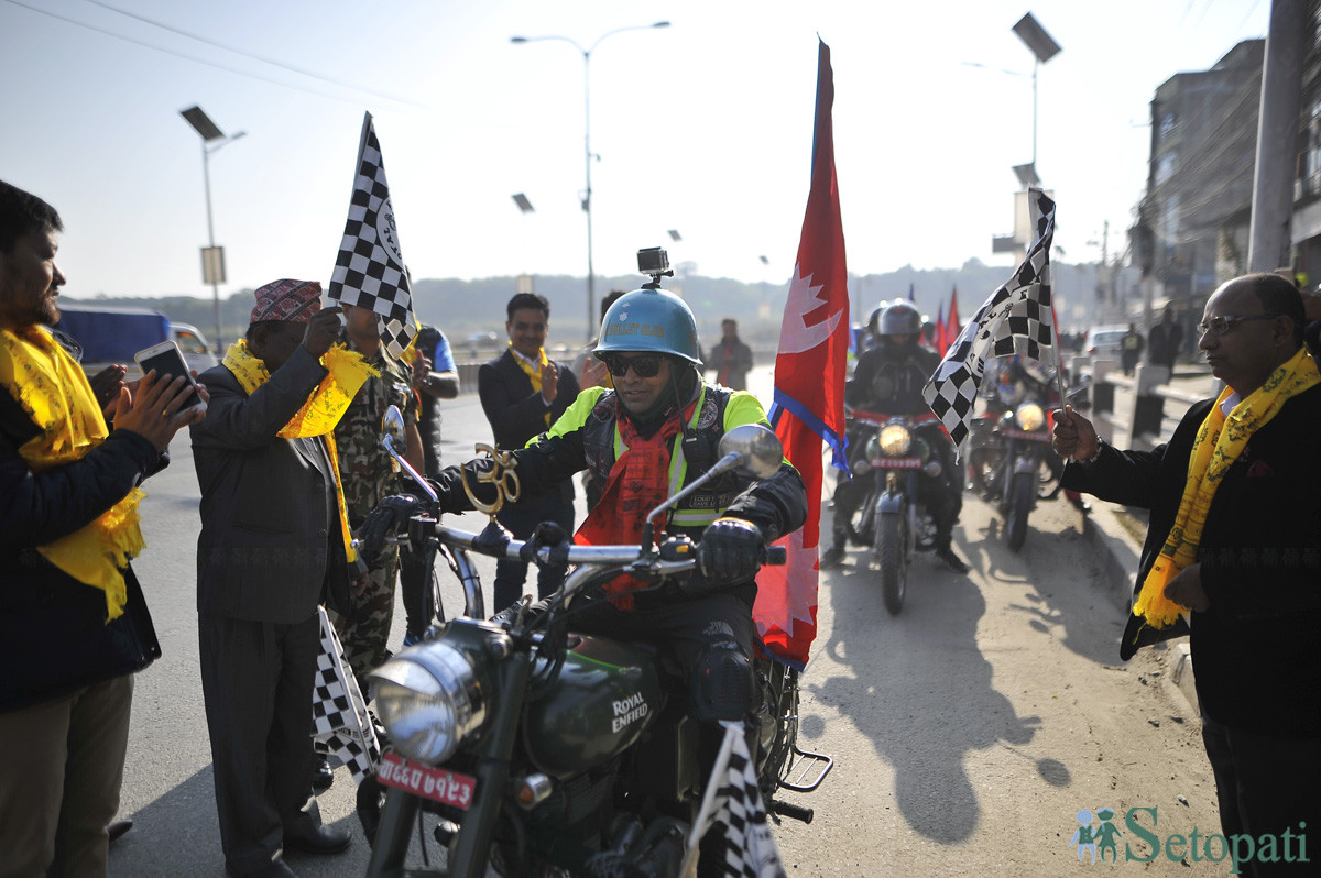 आजका तस्बिरहरू कात्तिक ७