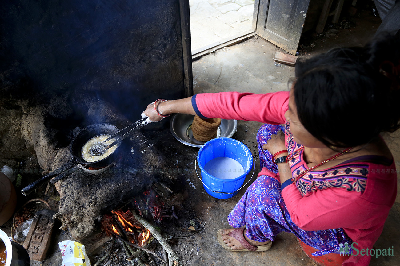 आजका तस्बिरहरू वैशाख ८