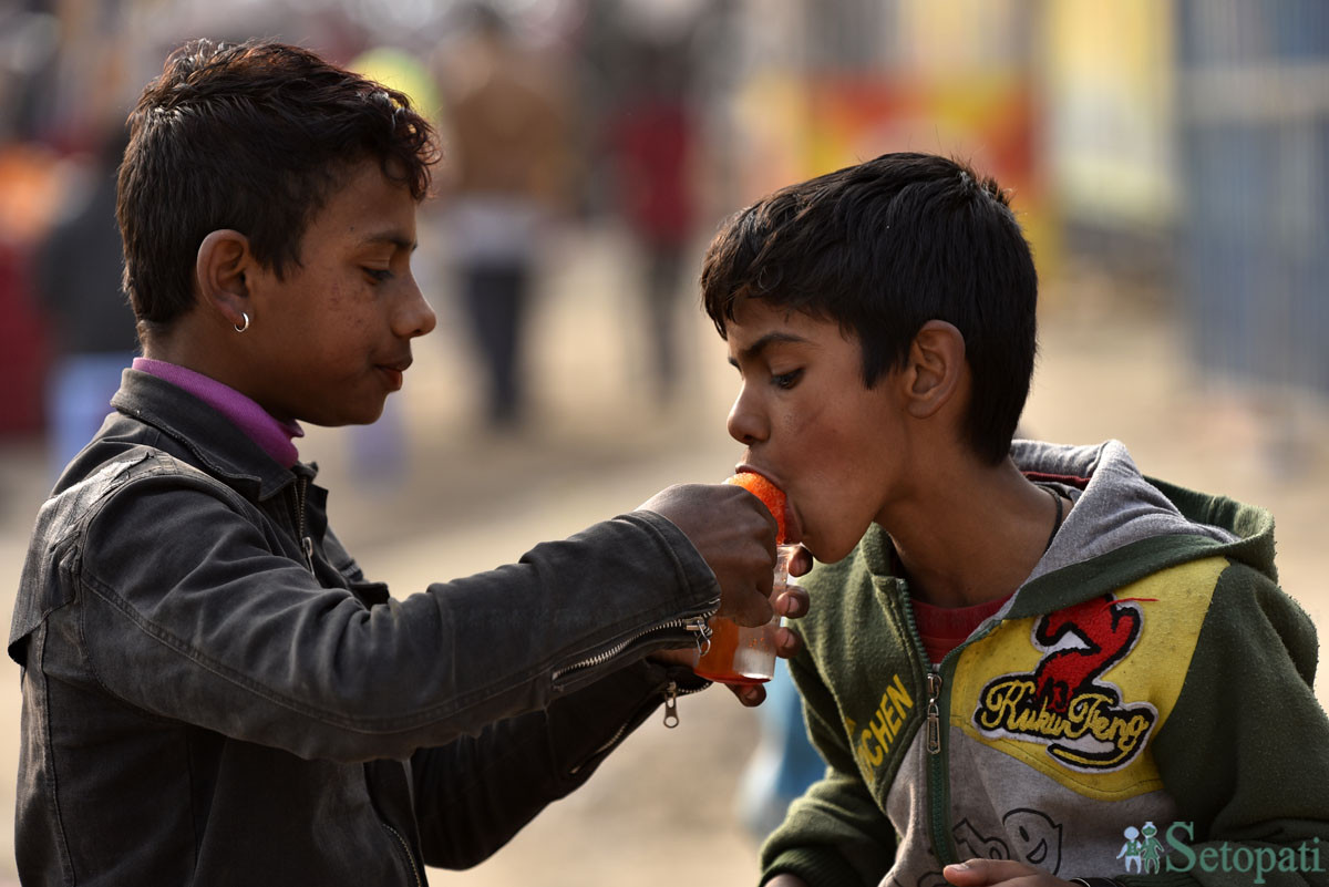 आजका तस्बिरहरू चैत ३