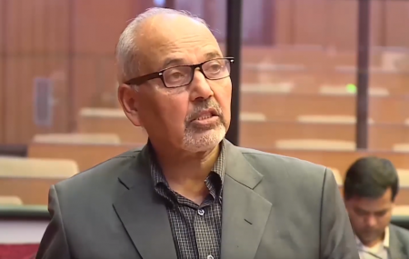 राष्ट्रिय सभा बैठकमा स्वास्थ्य संकटलकाल घोषणा गर्न माग गर्दै नेपाली कांग्रेसका सांसद राधेश्याम अधिकारी।