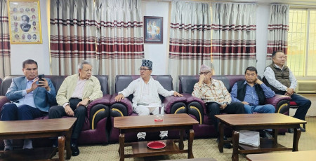 राप्रपा केन्द्रीय कार्यसम्पादन समिति बैठक। तस्बिर स्रोत: मोहन श्रेष्ठ।