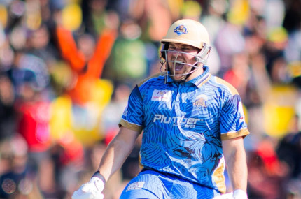 स्कटिस वाट बने एनपिएलमा शतक प्रहार गर्ने दोस्रा ब्याटर, बनाए तीन रेकर्ड