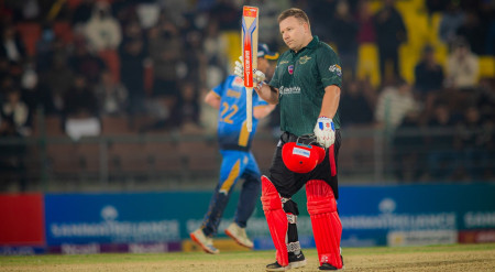 इंग्लिस 'हार्ड हिटर' रोसिङटनले प्रहार गरेको शतकले पोखरालाई राहत