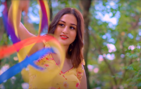 गीतको भिडियोमा परितोषिका