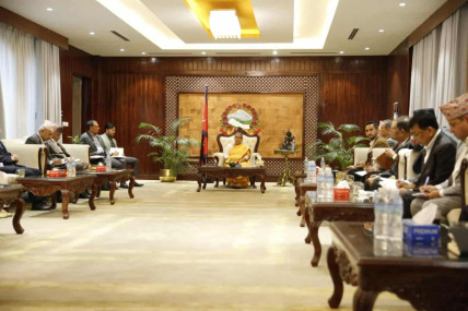 तस्बिरः प्रधानमन्त्री कार्कीको सचिवालय।