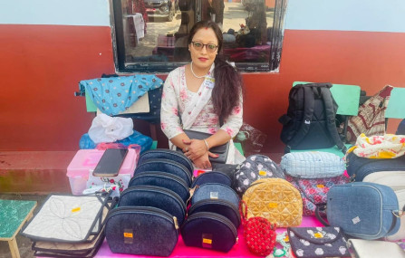 पुराना जिन्स र लुगाबाट नयाँ सामान बनाउने 'स्टार डिजाइनर'