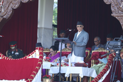 जनताको अधिकारलाई एउटा अभिजात वंशमा केन्द्रित गर्न खोजिँदैछ: ओली