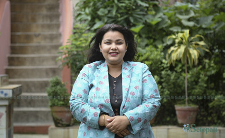 गहना बेचेर घरबाटै थालेको व्यवसाय, एक वर्षमै १३ जनालाई जागिर