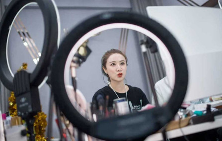 चिनियाँ सामाजिक सञ्जाल 'इन्फ्लुएन्सर'