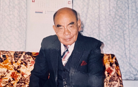 लेखक दमनराज तुलाधर