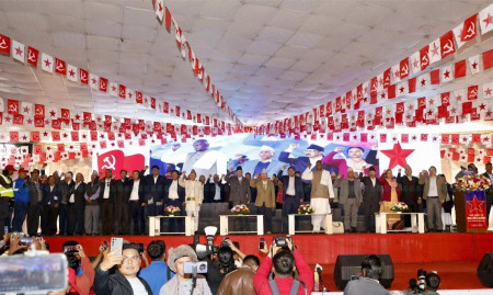 नेपाली कम्युनिस्ट पार्टी दर्ताका लागि निर्वाचन आयोग पुग्यो दुई पाने पत्र