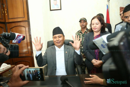 अघिल्लो चुनावमा माओवादीले 'पोस्टर ब्वाई' बनाएका कुलमानको रोजाइमा किन पर्‍यो काठमाडौं–३?