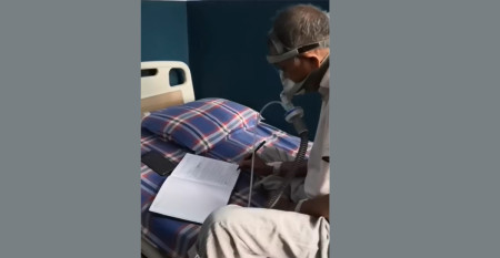 आइसियूमा पनि लेखेका लेख्यै छन् कम्युनिस्ट नेता मोहन वैद्य