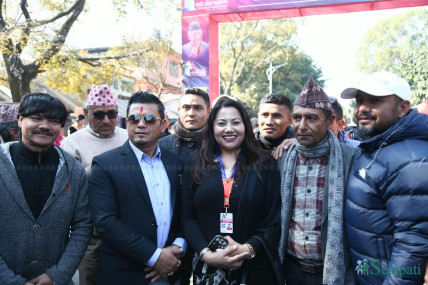 उम्मेदवारी दर्ता सुरू भएपछि भृकुटीमण्डपमा चहलपहल (तस्बिरहरू)