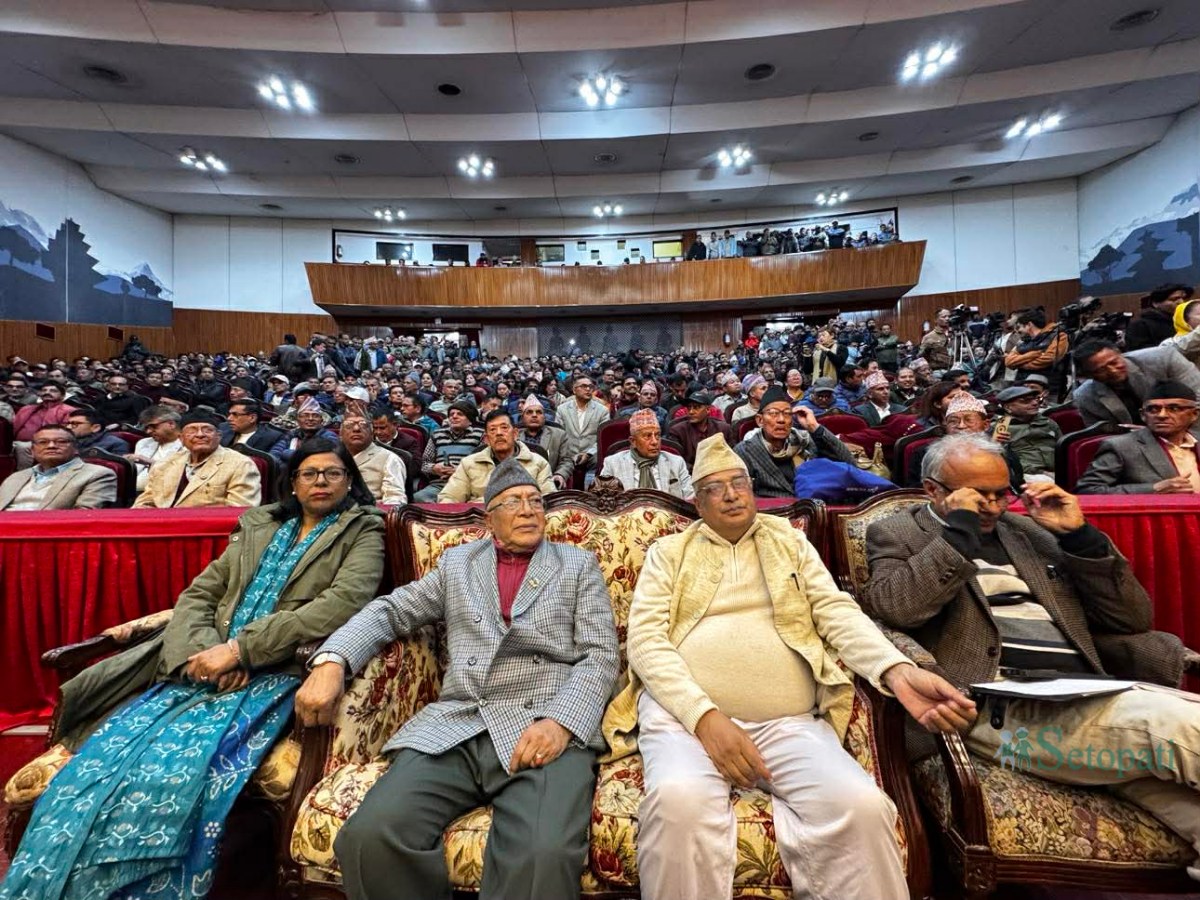 कांग्रेस विशेष महाधिवेशन पक्षधरहरूको बिहीबार भएको भेला। तस्बिर: नवीनबाबु गुरूङ/सेतोपाटी