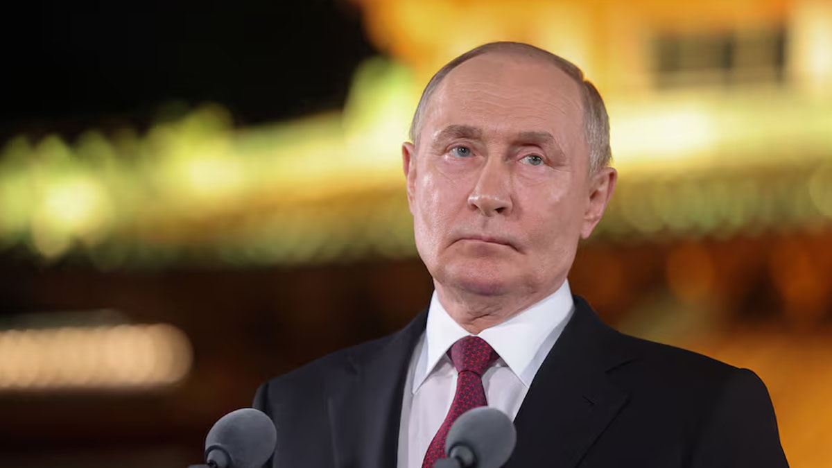 बेइजिङ भ्रमणको अन्तिम दिन पत्रकारहरूसँगको कुराकानीमा पुटिन। तस्बिरः रोयटर्स।