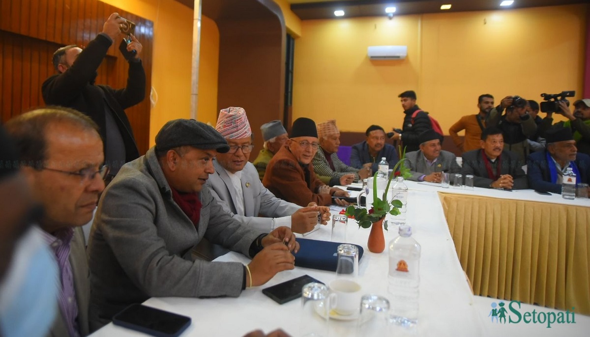 शेखर-गगन पक्षको भेला। तस्बिर: निशा भण्डारी/सेतोपाटी।