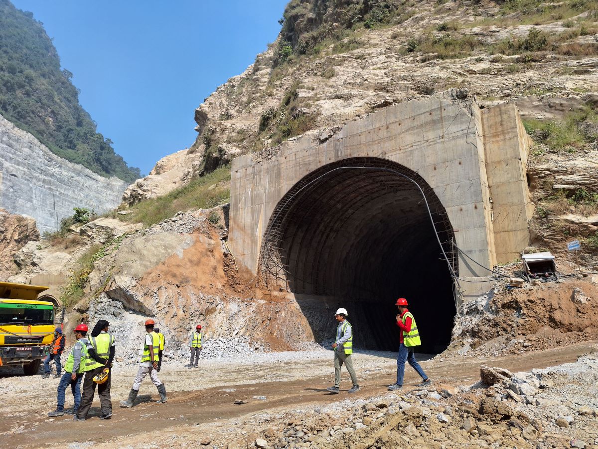 तस्बिरः रासस