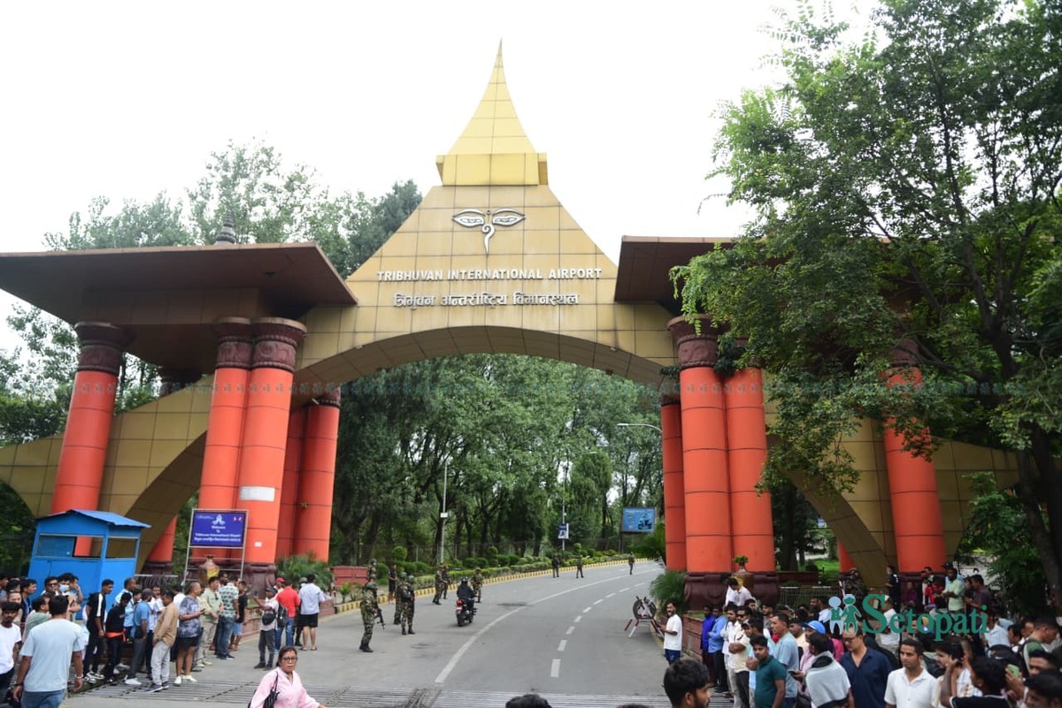 भदौ २४ गते त्रिभुवन विमानस्थलको प्रवेशद्वार। तस्बिर: नवीनबाबु गुरूङ/सेतोपाटी